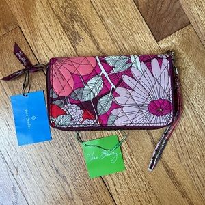 Vera Bradley RFID Grab & Go Wristlet, Bohemian Blooms, NWT